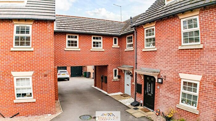 3 Bedroom Town House For Sale In Stockwell Avenue, Kiveton Park, Sheffield, S26