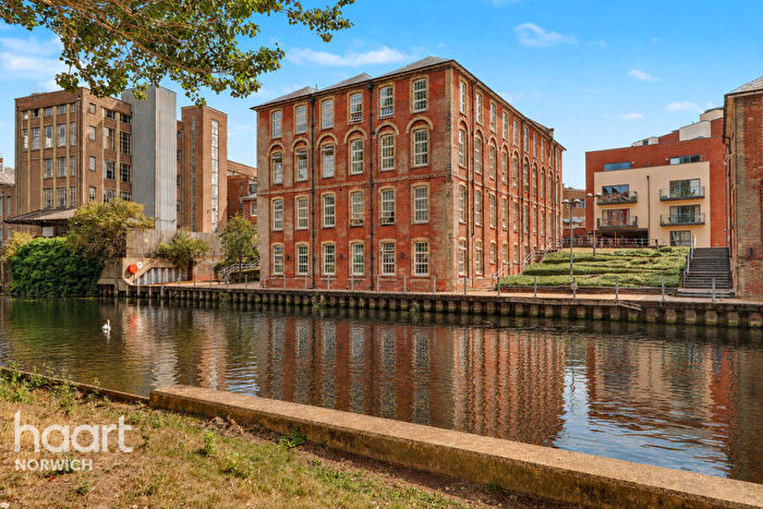 3 Bedroom Apartment For Sale In Paper Mill Yard, Norwich, NR1