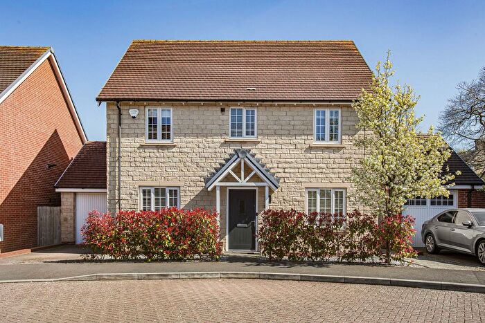 4 Bedroom Detached House For Sale In Storksbill Lane, Southmoor, OX13