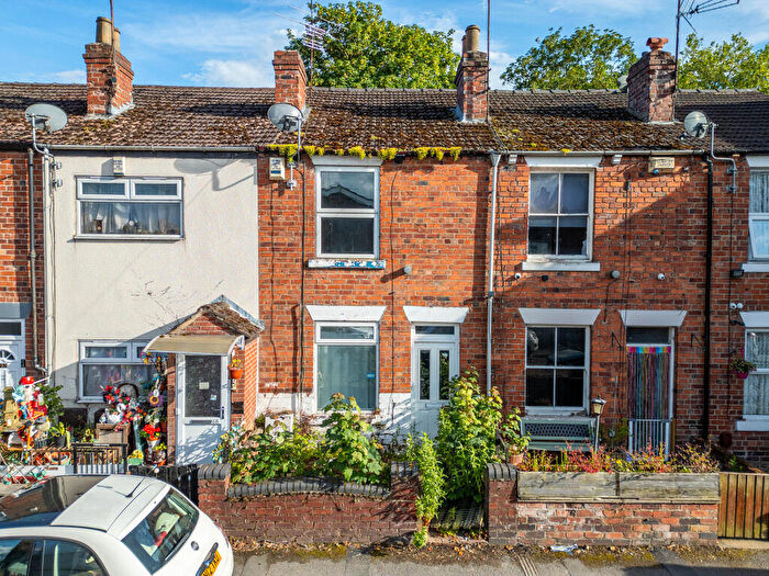 2 Bedroom Terraced House For Sale In Waterworks Street, Gainsborough, DN21