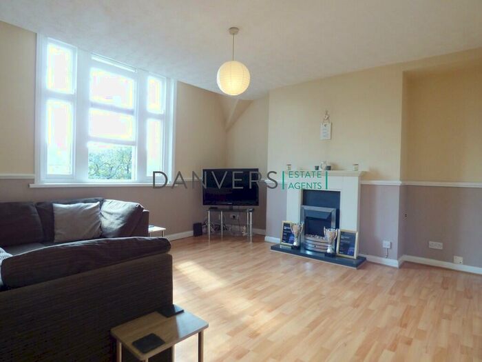 1 Bedroom Flat To Rent In Narborough Road, Leicester, LE3