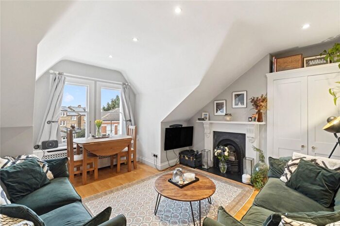 2 Bedroom Flat For Sale In Manville Road, SW17