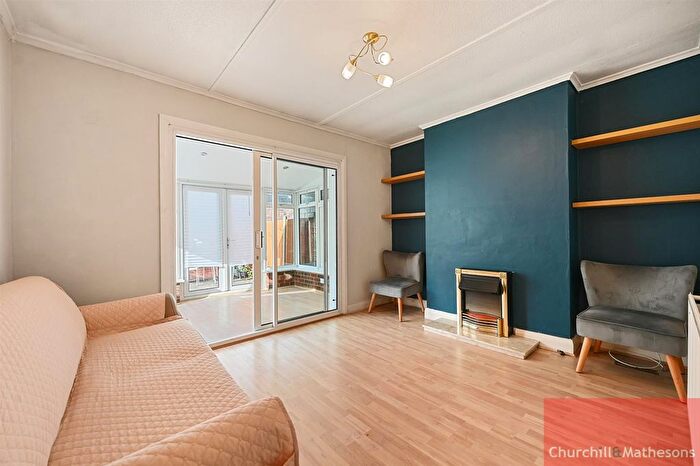 2 Bedroom Semi-Detached Bungalow To Rent In Barnham Road, Greenford, UB6