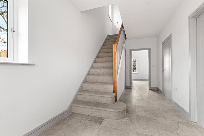 4 Bedroom Detached House For Sale In London Road, Binfield, Bracknell, Berkshire, RG42