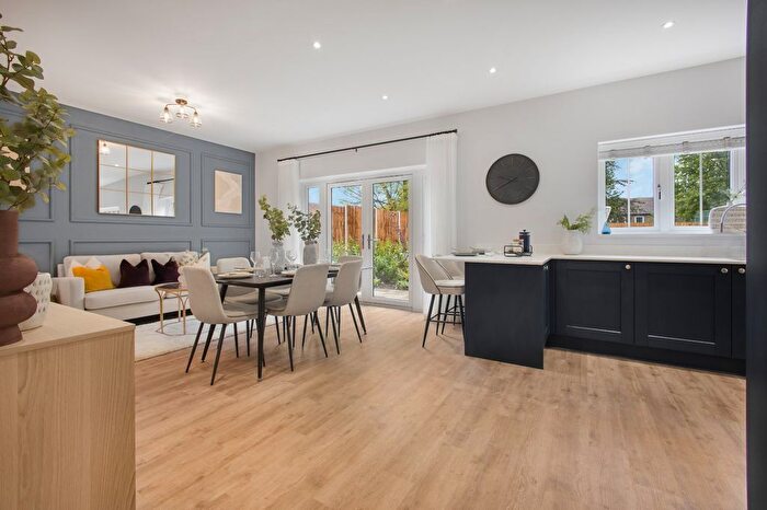 4 Bedroom Detached House For Sale In Coningsby Road, Hawkinge, Folkestone, Kent, CT18