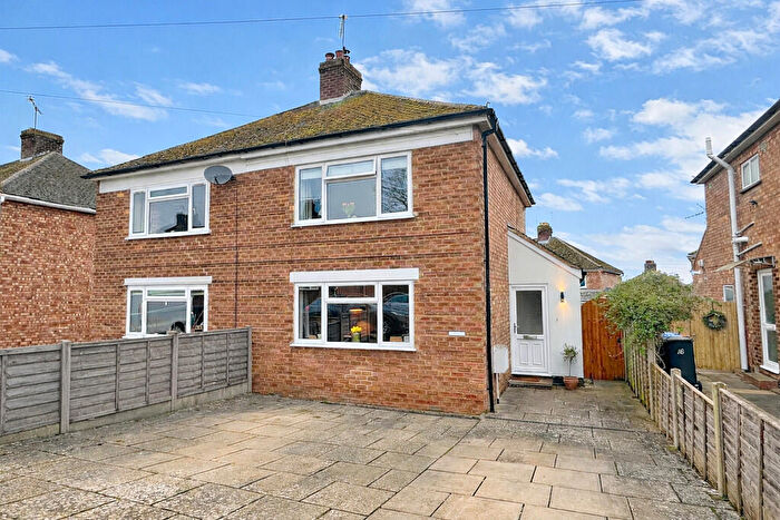 2 Bedroom Semi Detached House For Sale In Glebe Crescent, Rugby, CV21