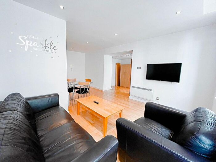 1 Bedroom Flat To Rent In Park House Apartments, Park Row, Leeds, LS1