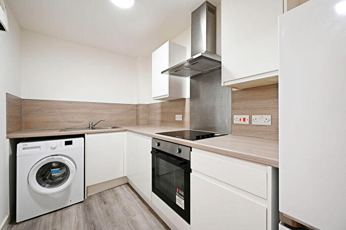 1 Bedroom Apartment To Rent In Flat Phoenix Court, Rockingham Street, Sheffield, S1