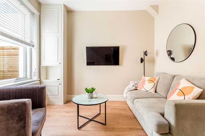 1 Bedroom Flat To Rent In Princes Crescent, Brighton, BN2