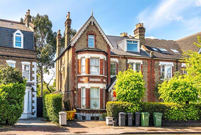 3 Bedroom Flat To Rent In Thurlow Park Road, Dulwich, SE21