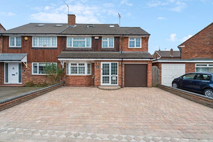 4 Bedroom Semi-Detached House For Sale In Farm Way, Bushey, WD23