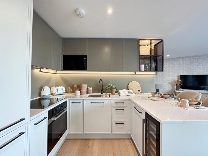 2 Bedroom Flat To Rent In Westwood Building, Lockgate Road, SW6