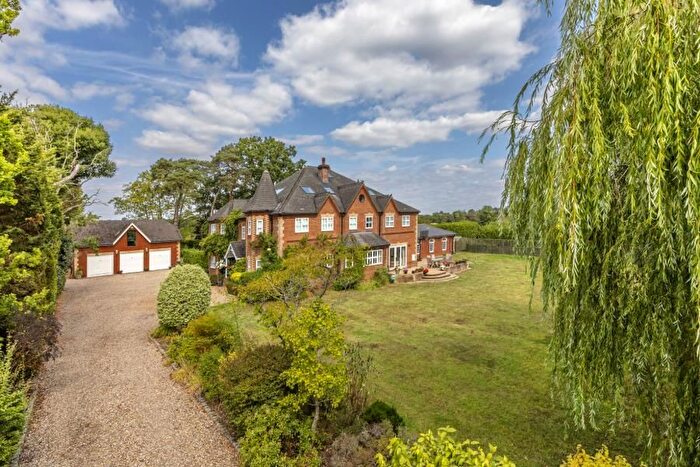 7 Bedroom Detached House To Rent In London Road, Windlesham, GU20