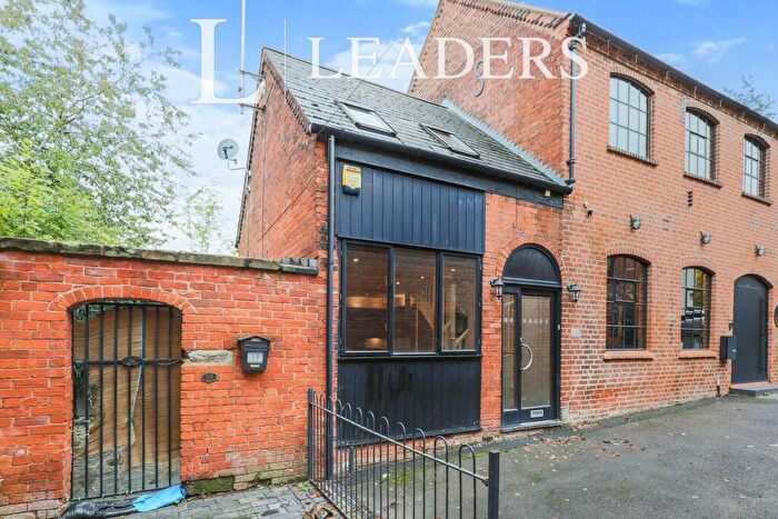 2 Bedroom House To Rent In Prospect Hill, Redditch, Worcestershire, B97