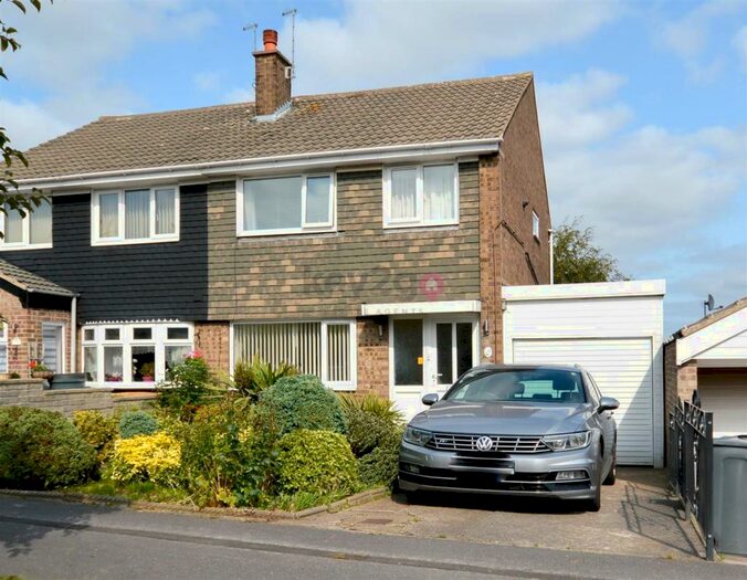 3 Bedroom Semi-Detached House To Rent In Medlock Crescent, Sheffield, S13