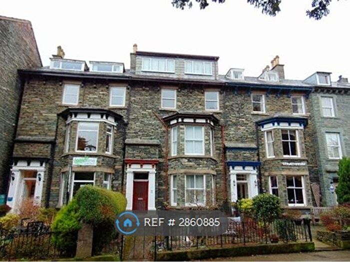 2 Bedroom Flat To Rent In Ambleside Road, Keswick, CA12