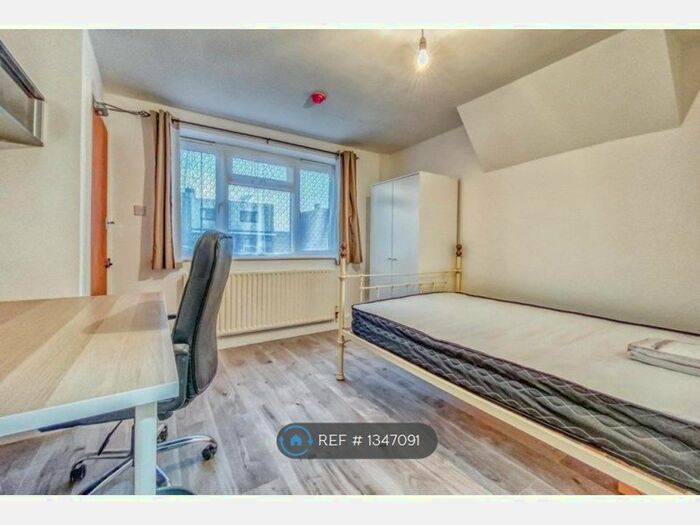 8 Bedroom Terraced House To Rent In Sheriff Avenue, Coventry, CV4