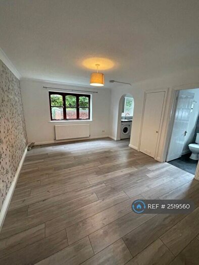 Studio To Rent In The Cloisters, High Wycombe, HP13