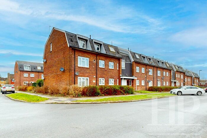 2 Bedroom Flat To Rent In Byrd Road, Crawley, RH11