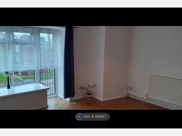 1 Bedroom Flat To Rent In Rainham Road South, Dagenham RM10