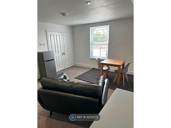 Studio To Rent In Allfarthing Lane, London, SW18