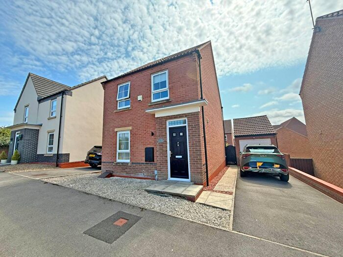 3 Bedroom Detached House For Sale In Star Carr Road, Cayton, Scarborough, YO11