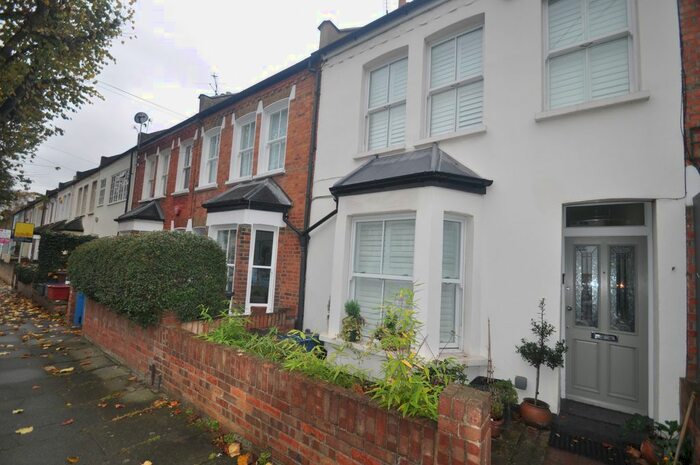 1 Bedroom Flat To Rent In Rosebank Road, Hanwell, W7
