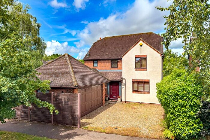 4 Bedroom Detached House For Sale In Nelson Avenue, St. Albans, Hertfordshire, AL1