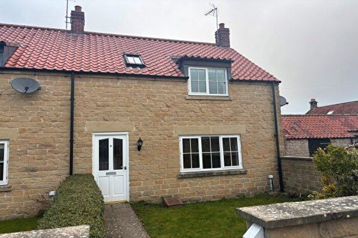 2 Bedroom End Of Terrace House To Rent In Pottergate Mews, York, YO62