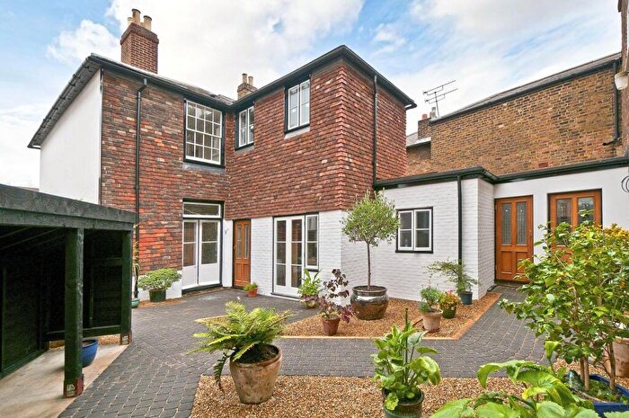 2 Bedroom Semi-Detached House To Rent In Ashford Road, Maidstone, ME14