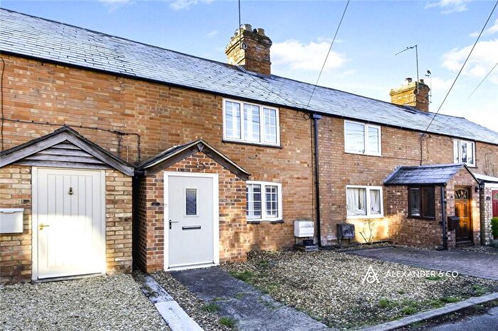 2 Bedroom Terraced House To Rent In Bridge Street, Brackley, Northamptonshire, NN13