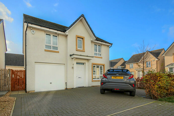 4 Bedroom Detached House To Rent In Appleton Drive, Livingston, West Lothian, EH54