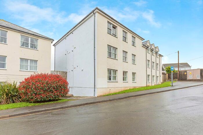 1 Bedroom Flat To Rent In Jadeana Court, St Austell, PL25