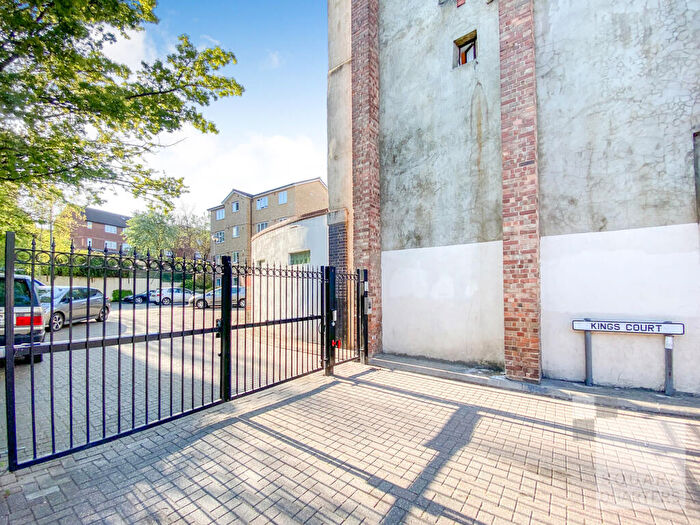 2 Bedroom Flat To Rent In Caledonian Road, Islington, N7