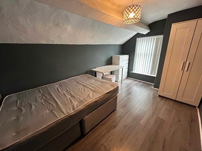 5 Bedroom Apartment To Rent In Belmont Road, Liverpool, Merseyside, L6