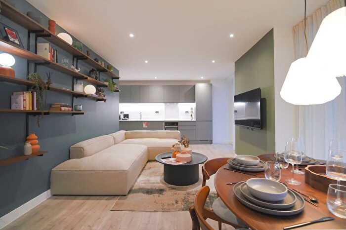 2 Bedroom Flat To Rent In Manchester, M1