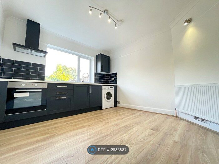 1 Bedroom Flat To Rent In Essella Road, Ashford, TN24