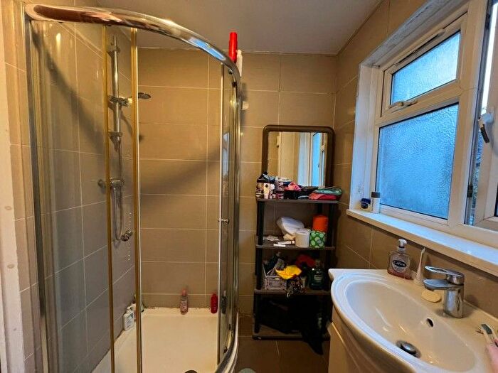 5 Bedroom Terraced House To Rent In Usher Road, London, E3