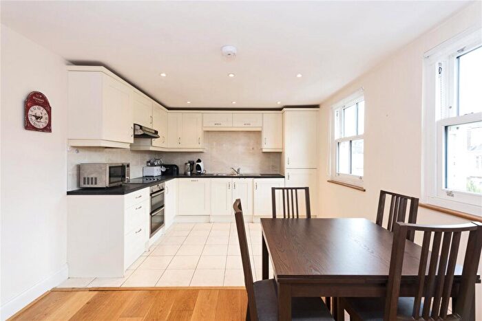2 Bedroom Apartment To Rent In St Georges Place, Bath, BA1