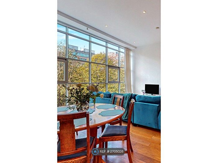 2 Bedroom Flat To Rent In Albion Street, Glasgow, G1