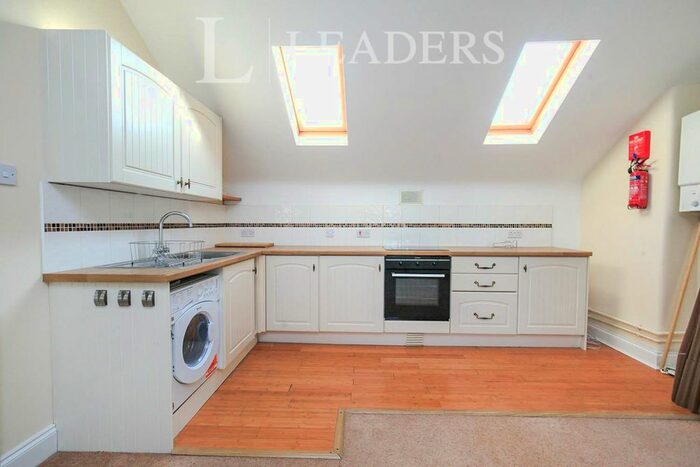 1 Bedroom Flat To Rent In Elm Road, Beckenham BR3