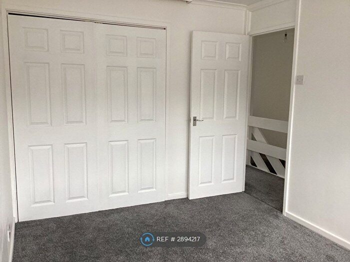 3 Bedroom Terraced House To Rent In Colinwood Close, Walsall, WS6