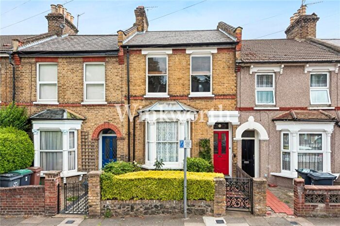 3 Bedroom Terraced House For Sale In Bruce Castle Road, London, N17