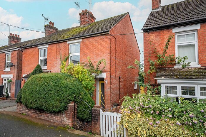 3 Bedroom Semi-detached House For Sale In Old Winton Road, Andover, SP10