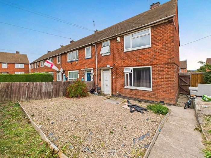 3 Bedroom End Of Terrace House For Sale In Biddle Road, Leicester, LE3