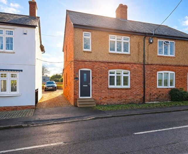 3 Bedroom Semi Detached House For Sale In Creaton Road, Hollowell, NN6