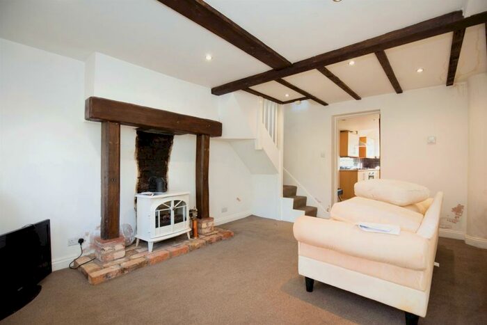 2 Bedroom House To Rent In Pendicke Street, Southam, CV47