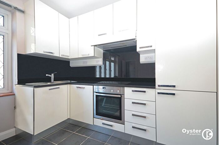 1 Bedroom Flat To Rent In Chase Side, London, N14