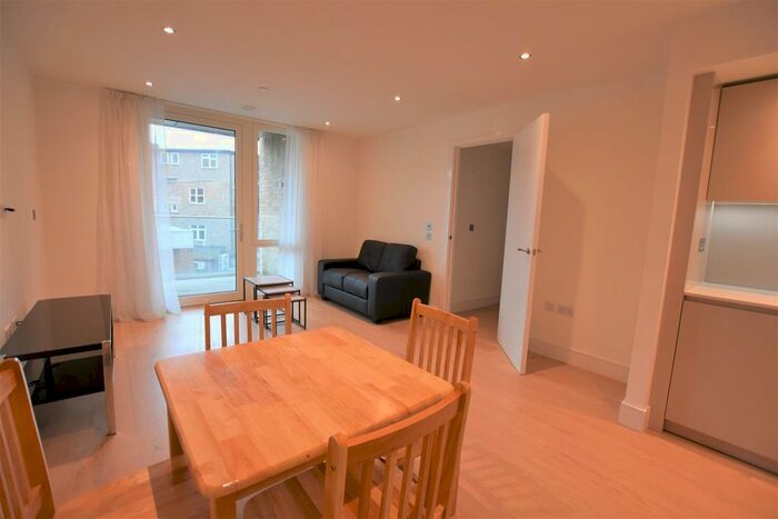 1 Bedroom Flat To Rent In Yardley Court, West Drayton, UB7