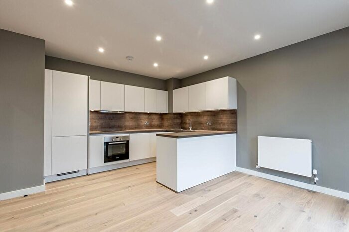 1 Bedroom Flat To Rent In McMillan House - Cheam Common Road, KT4